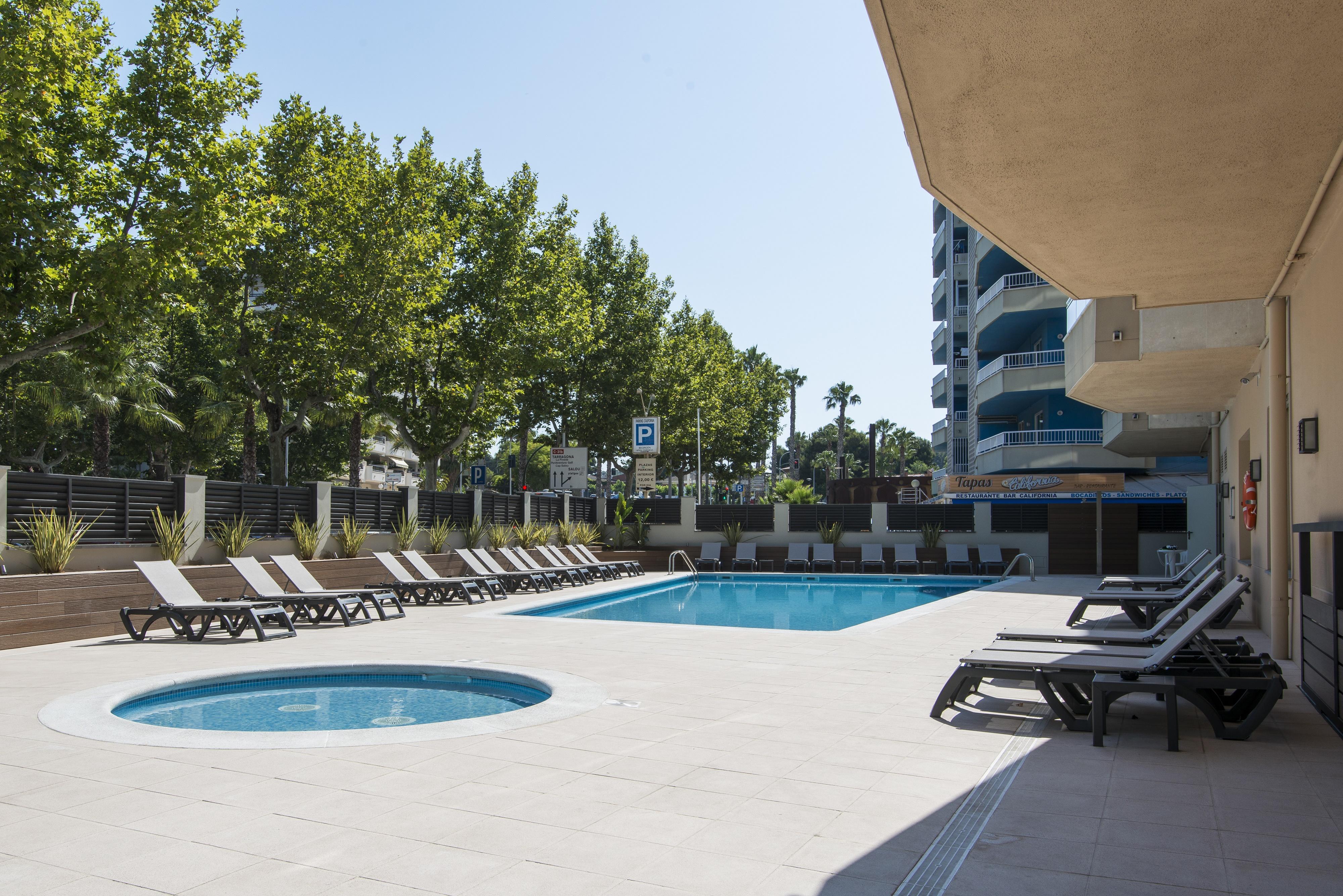 סאלו California Apartments מראה חיצוני תמונה