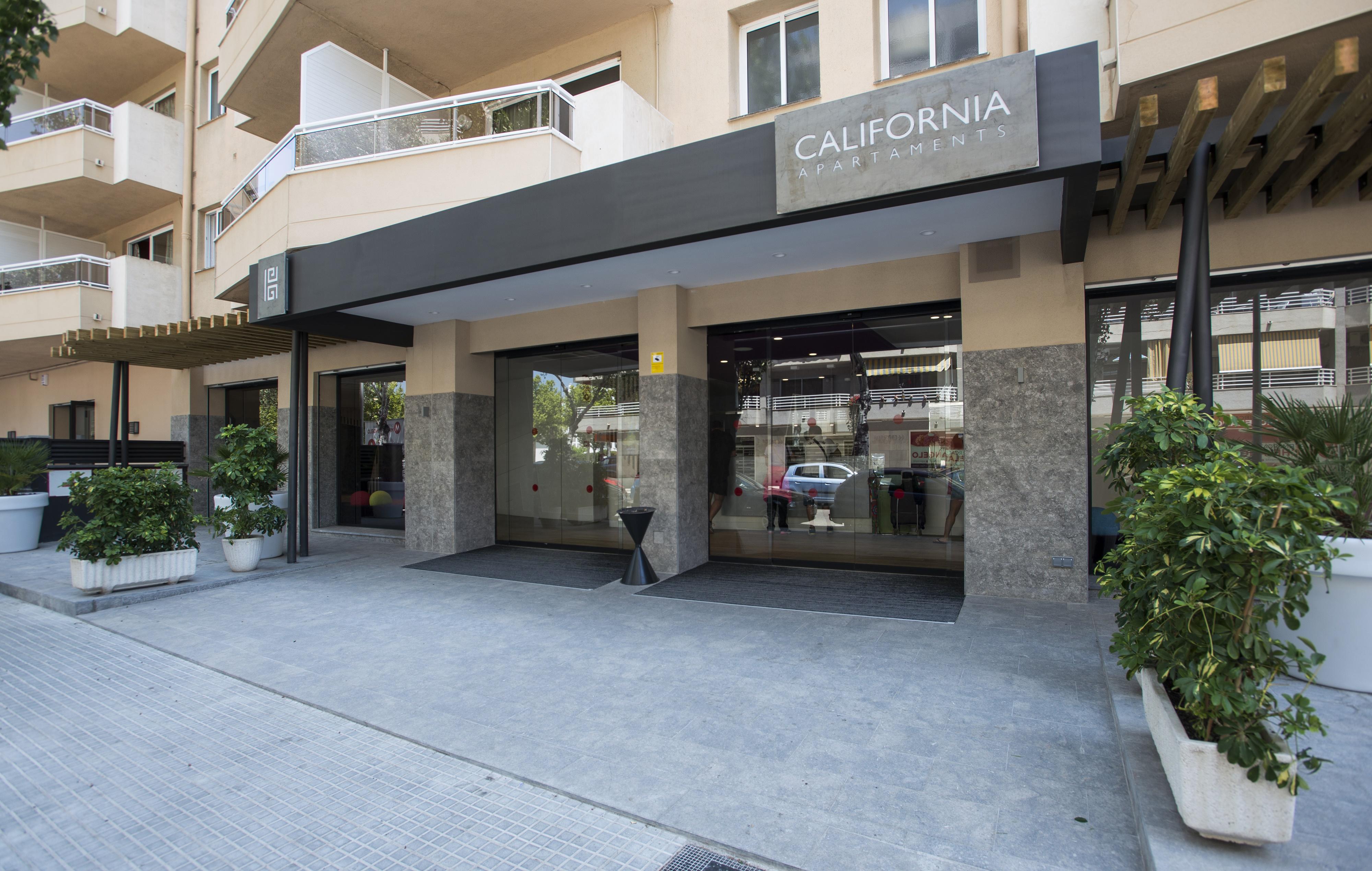 סאלו California Apartments מראה חיצוני תמונה